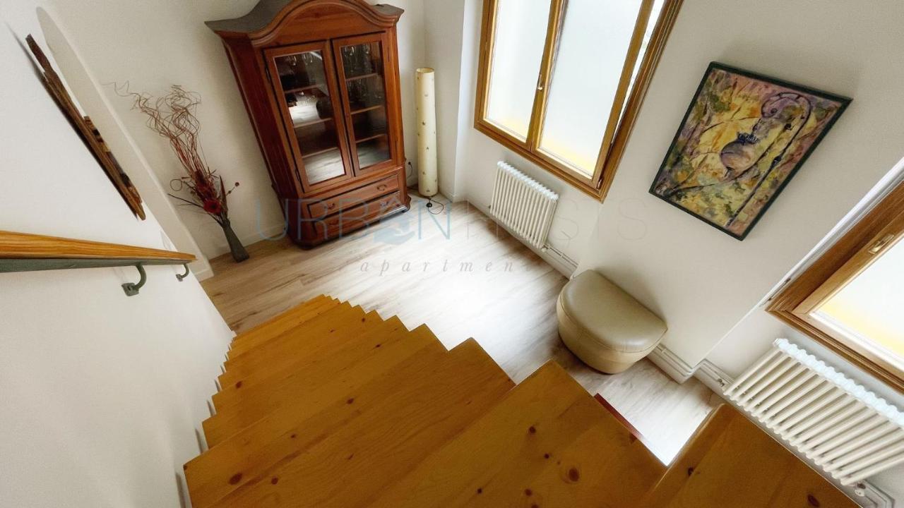 Vivienda Turistica Con Encanto Centrico, Wifi Y Patio Билбао Екстериор снимка